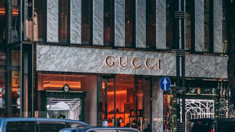 gucci 店舗 大きい|グッチ ショップ 福岡.